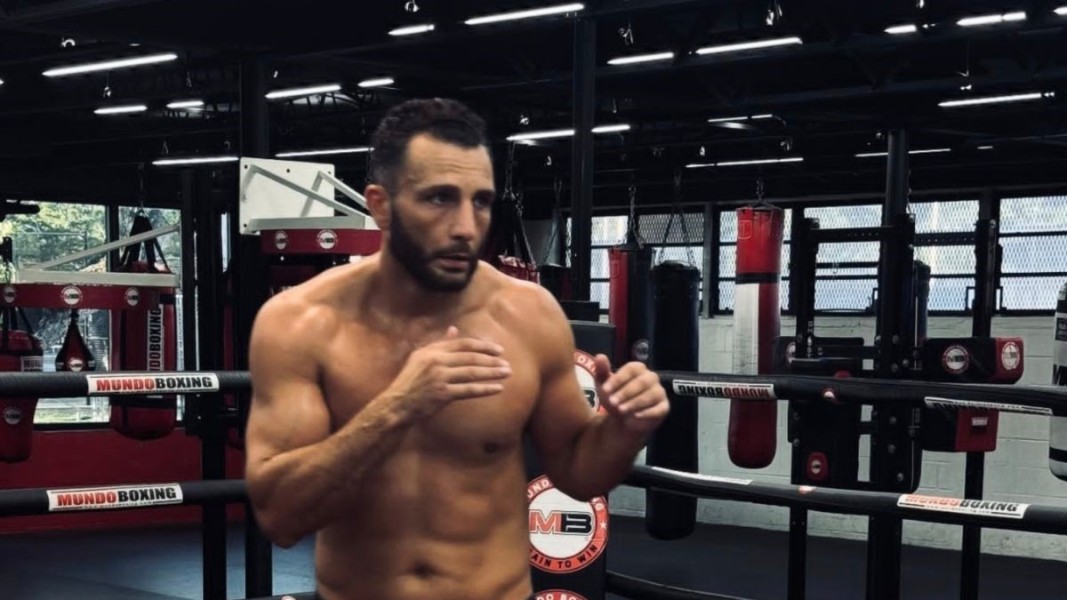 Disiplin Tinggi, Noel Mikaelian Tunjukkan Kesiapan Bertarung di WBC