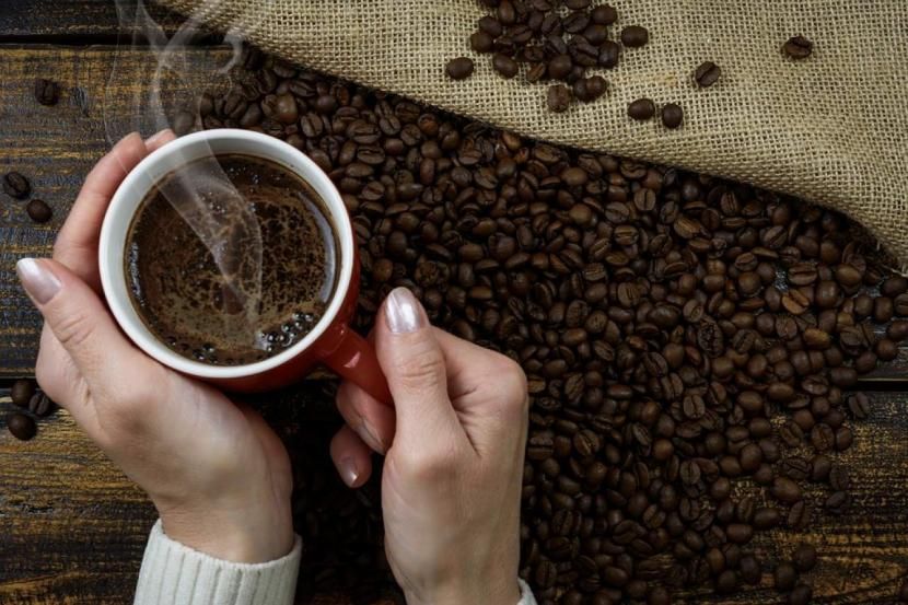 Minum Kopi Sebelum Olahraga, Apa Manfaat dan Risikonya Minum Kopi Sebelum Olahraga, Apa Manfaat dan Risikonya
