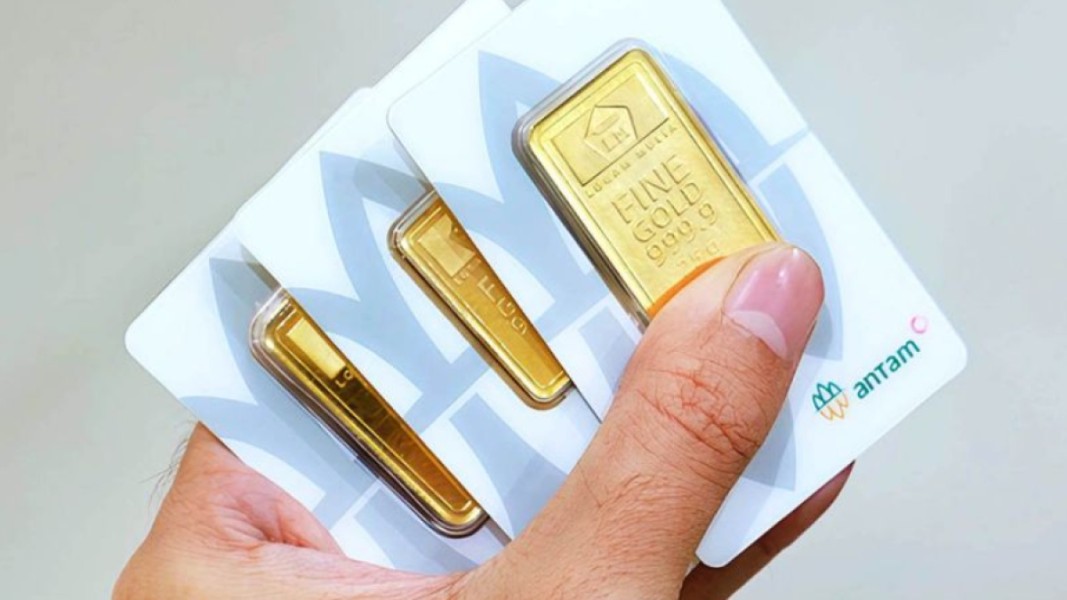 Harga Emas Antam Naik Jadi Rp2,035 Juta per Gram