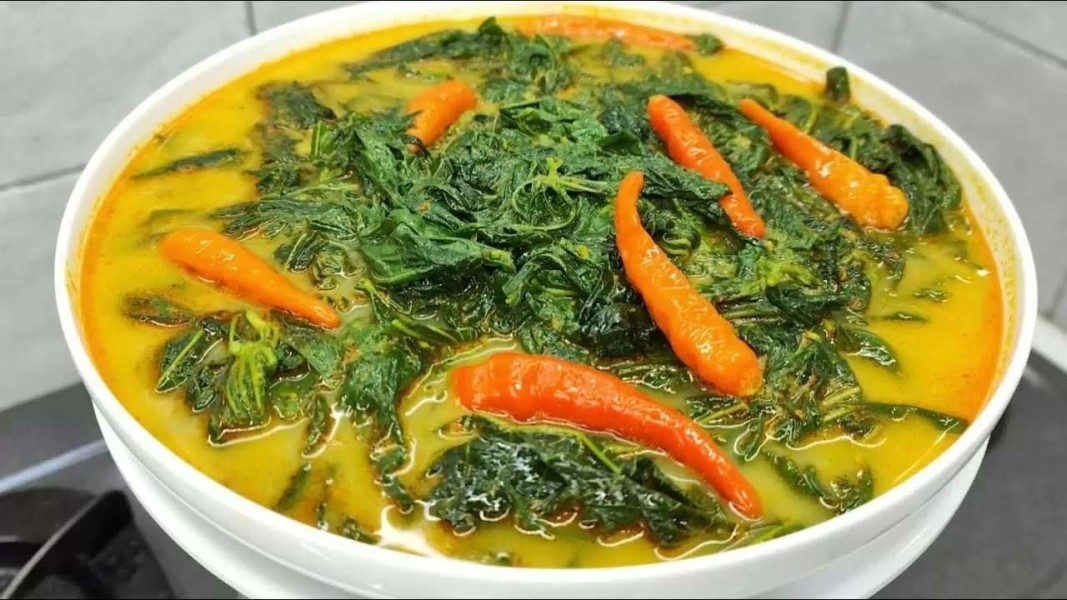 Rahasia Bumbu Sayur Daun Singkong Santan Kuning yang Gurih dan Autentik