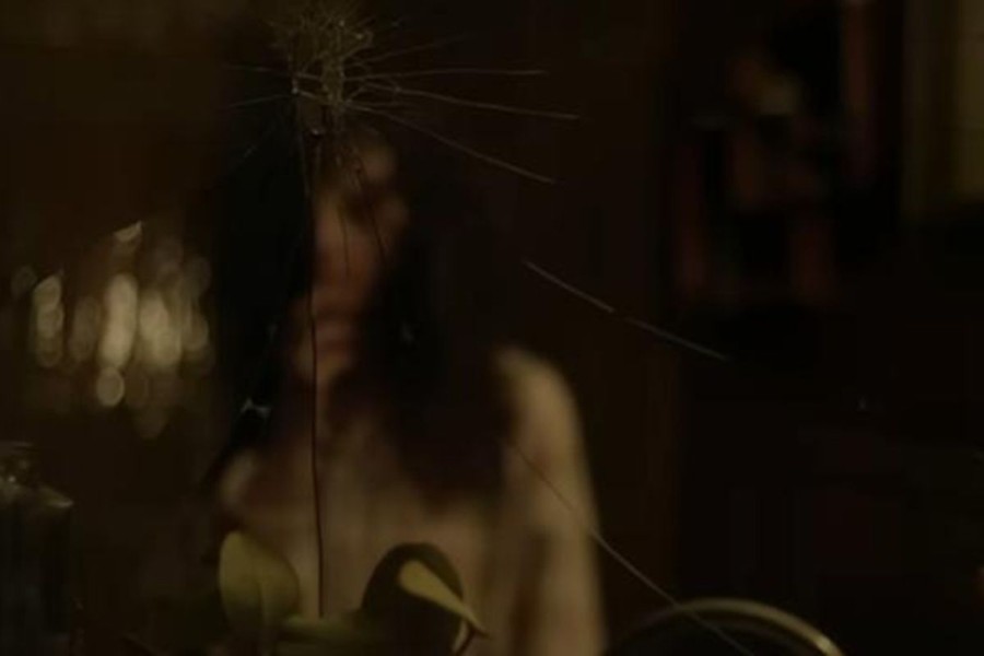 30 Rekomendasi Film Horor Netflix yang Bikin Jantung Berdebar