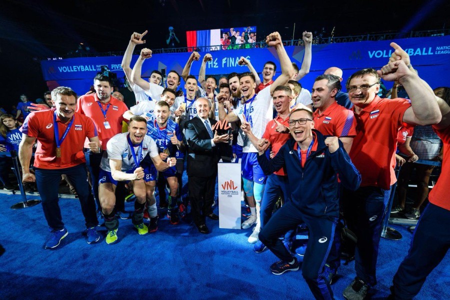 Tiga Raja Juara VNL Voli Putra