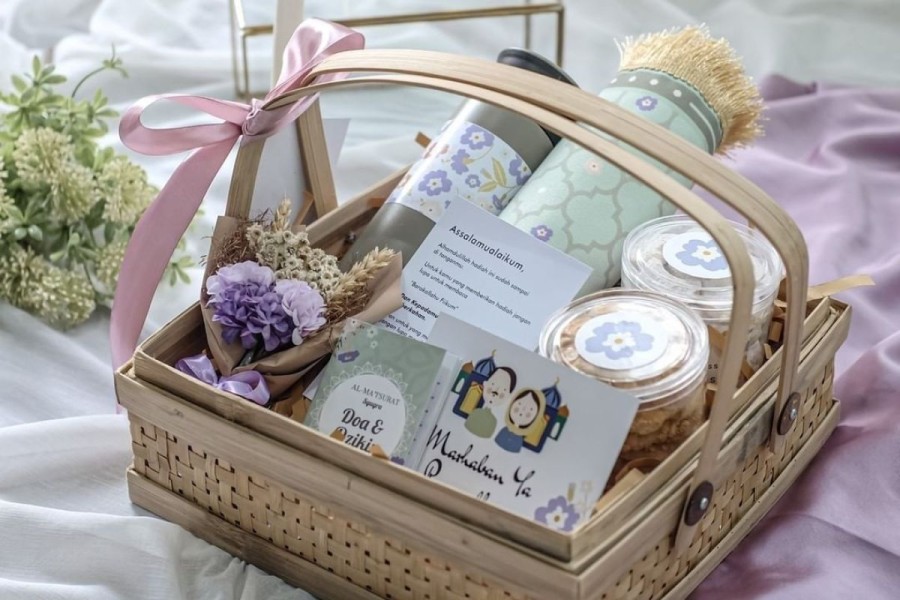 Tren Koleksi Hampers Cantik Cookies Dan Bolen Laris Manis Sambut Lebaran