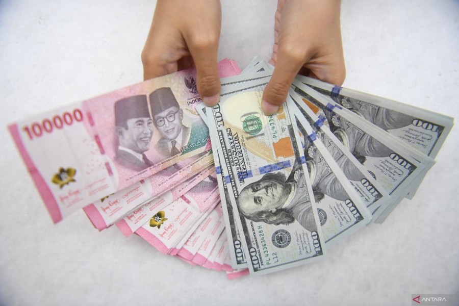 Rupiah Diprediksi Melemah Terhadap Dolar AS Kamis Ini