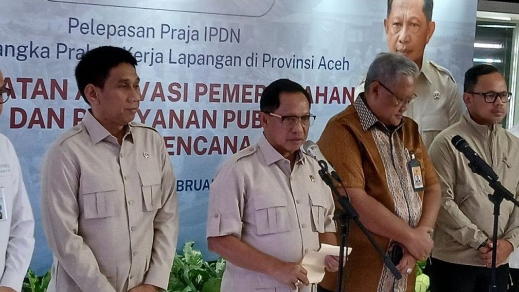 Mendagri Tito Karnavian Tetapkan Prioritas Pemulihan Pasca-Bencana di Aceh