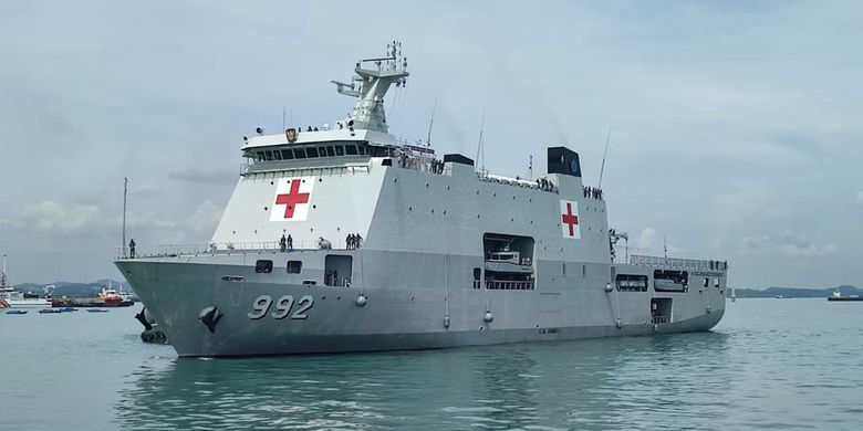 TNI Tampilkan Armada Laut dan Kapal Medis KRI dr. Radjiman di Parade Megah