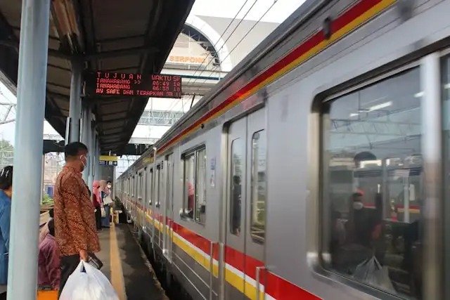 Analisis Prediksi Puncak Arus Mudik Kereta Api Di Lebaran Tahun 2026