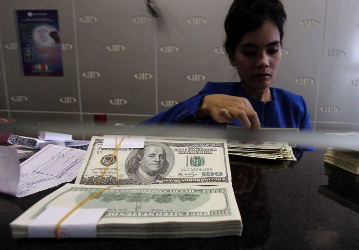 Dolar AS Tertekan Akibat Kekhawatiran Ekonomi Global, Euro Menguat