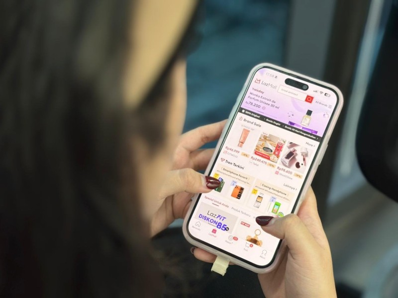 Evolusi Belanja Online: Konsumen Indonesia Kini Lebih Utamakan Kepercayaan
