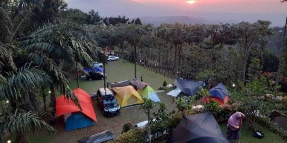13 Tempat Camping di Puncak Yang Sejuk Dengan Pemandangan yang Indah