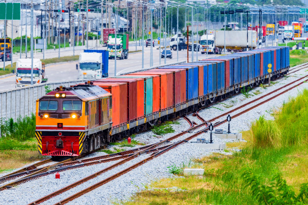 Krakatau Jasa Logistik Dorong Green Logistics Lewat Angkutan Barang Kereta Api, Dukung Target NZE 2060