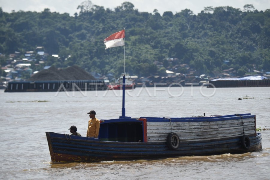 Perahu Penyeberangan Sungai Mahakam: Solusi Transportasi Alternatif di Samarinda