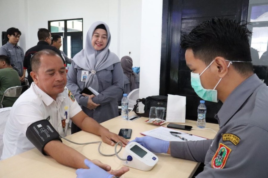 Dinkes Gorontalo Perkuat Kesehatan Pekerja