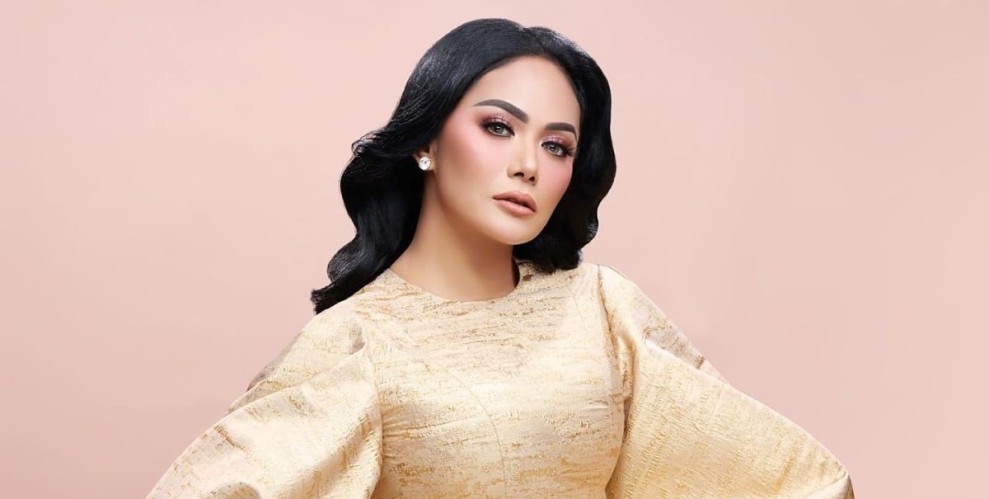 7 Gaya Memukau Kris Dayanti di World Kungfu Championship