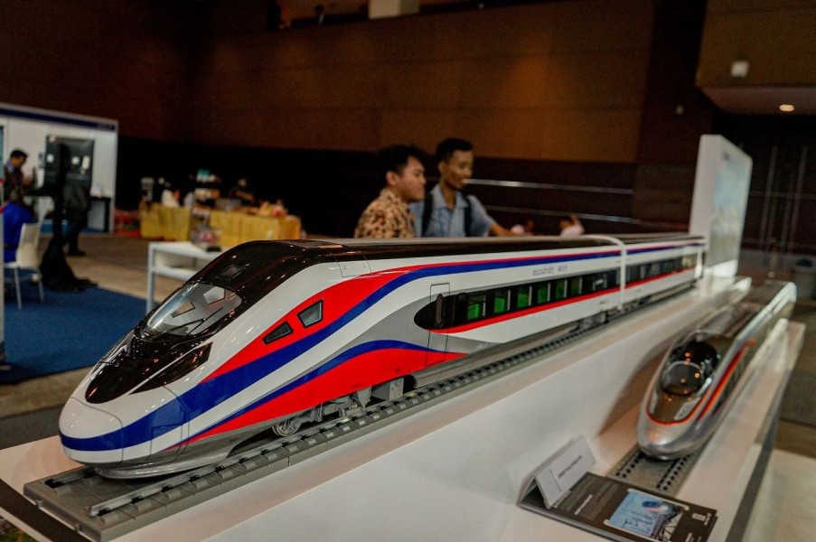 Inovasi Kereta Api Penuhi Railwaytech Indonesia 2025