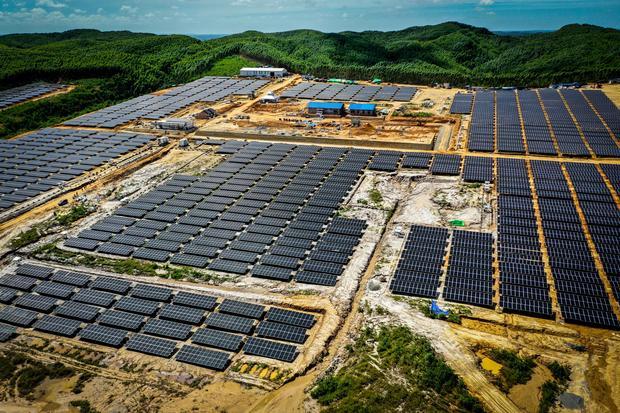 PLN Raih Penghargaan IBEA atas Komitmen Energi Terbarukan