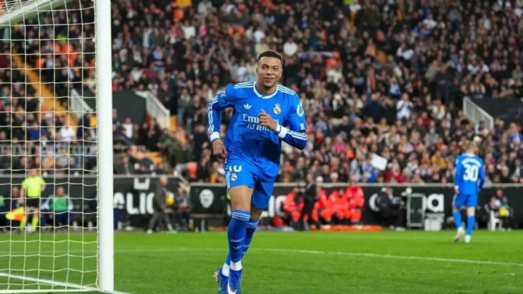 Alvaro Arbeloa Pastikan Kylian Mbappe Siap Hadapi Real Sociedad