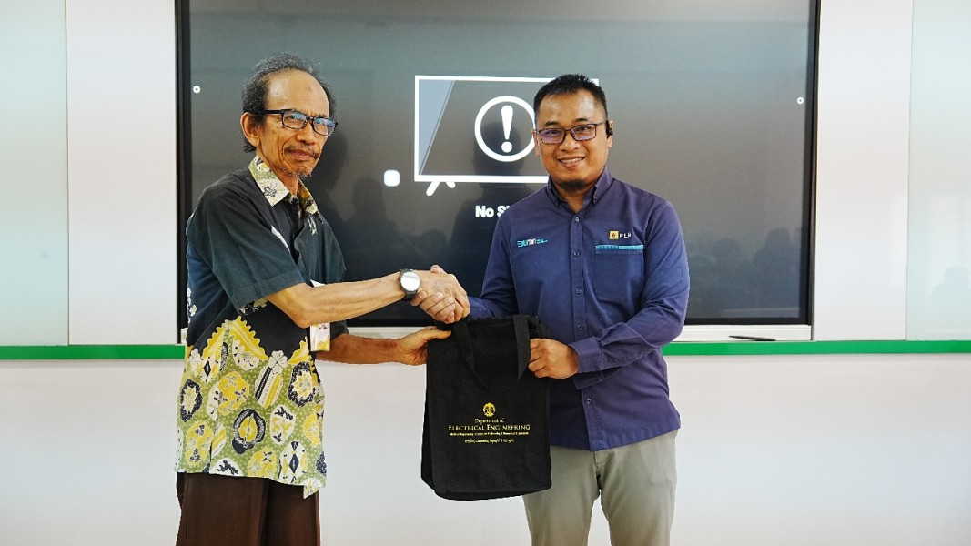 Edukasi sistem kelistrikan dari Kartini PLN UIP2B Jamali jadi bentuk nyata semangat Hari Kartini di kampus Universitas Indonesia