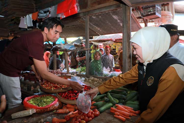 Sembako Tetap Aman Meski BBM Langka
