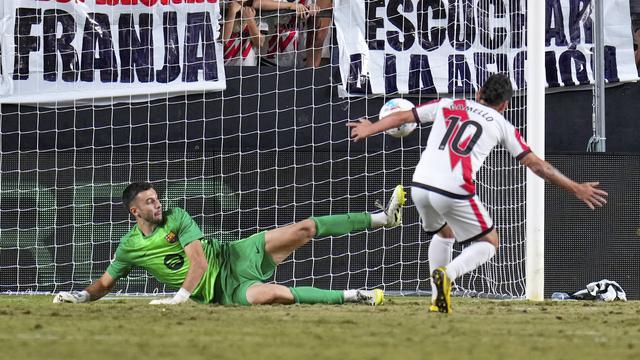 Joan Garcia Nyaman Bersama Barcelona, Puji Flick dan Siap Hadapi Piala Dunia