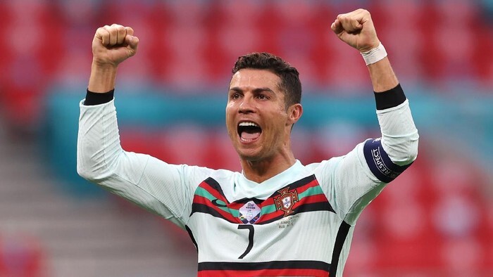 Sepak Bola : Cristiano Ronaldo, Raja Gol Sepanjang Masa