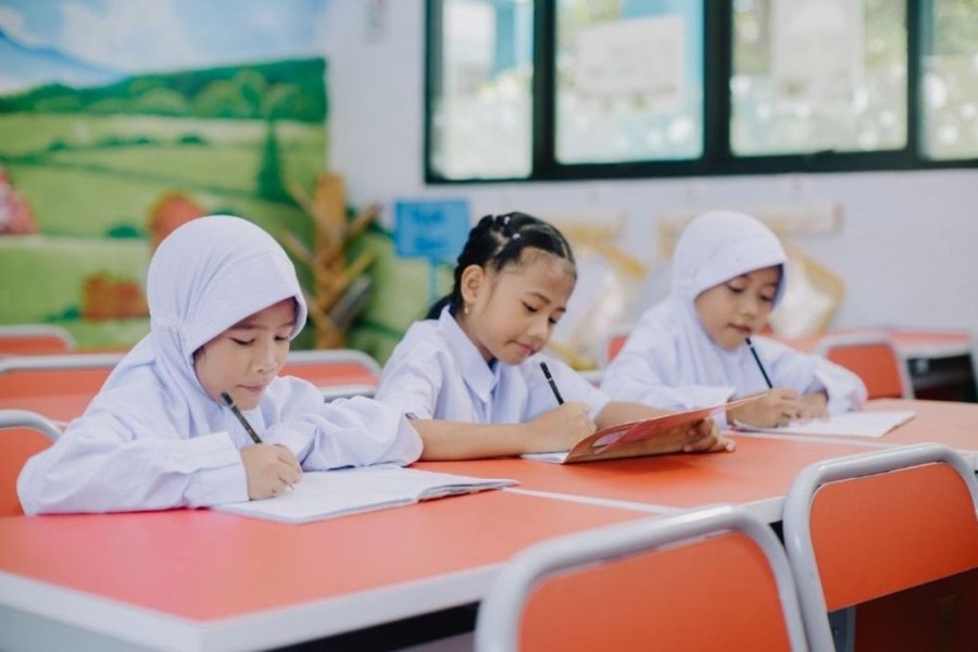 Transformasi Pendidikan Indonesia: Program PHTC untuk Masa Depan yang Lebih Cemerlang
