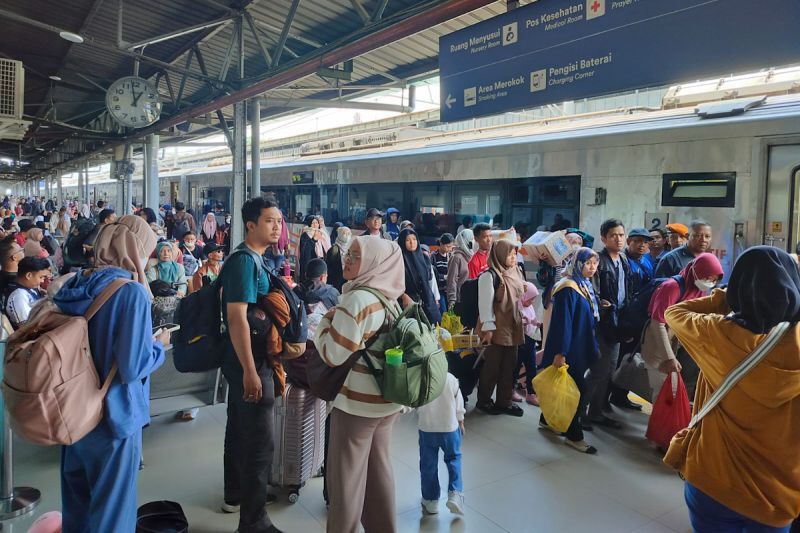 KAI Group Layani Lebih dari 21 Juta Penumpang Selama Lebaran 2025, Bukti Transportasi Kereta Masih Jadi Primadona
