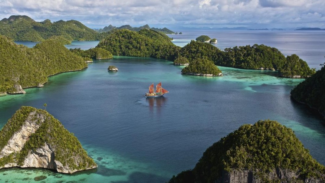 Raja Ampat Terancam: Penambangan Nikel Mengancam Keindahan Alam dan Kehidupan Masyarakat Lokal