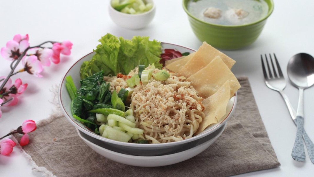 5 Tempat Cwie Mie Malang Legendaris dan Favorit yang Selalu Ramai Pengunjung