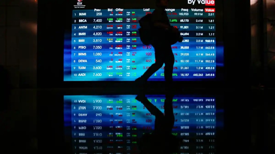 IHSG Dibuka Melemah Jumat 13 Februari, Saham Pilihan Masih Bergerak Kuat