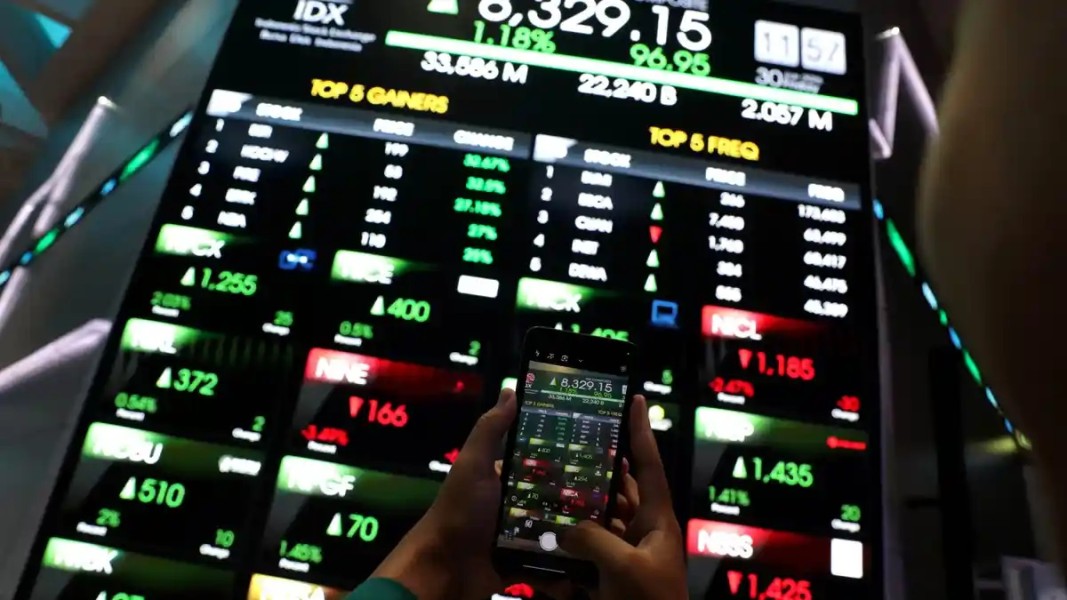 IHSG Melemah 0,25 Persen ke 8.301 pada Perdagangan Kamis Pagi