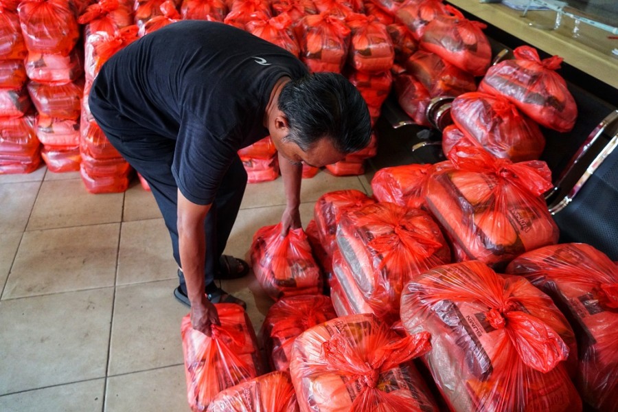 Global Expose TV Berbagi Paket Sembako