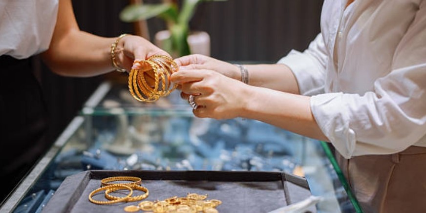 Update Harga Emas Perhiasan Naik Stabil dan Kini Sentuh Rp2,484 Juta