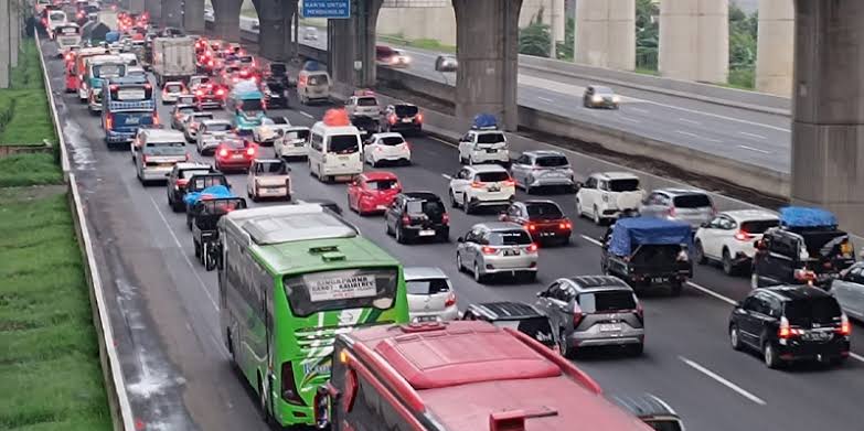 Jasa Marga Siap Terapkan Rekayasa Lalu Lintas Saat Arus Mudik Lebaran 2025, Antisipasi Kepadatan di Jalan Tol