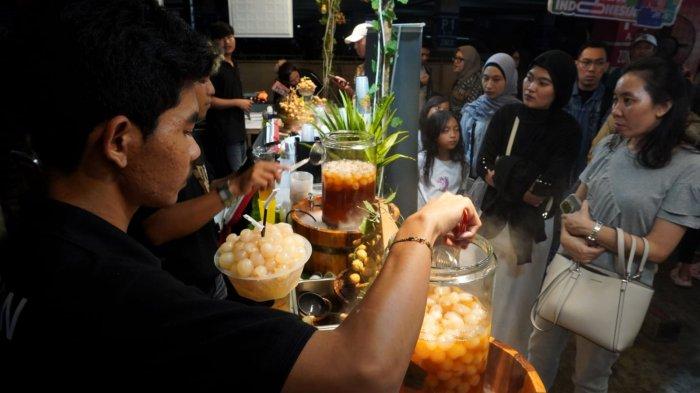 Kuliner Viral Thailand Meriah di Bandung, Pengunjung Antusias Cicipi 1.200 Menu