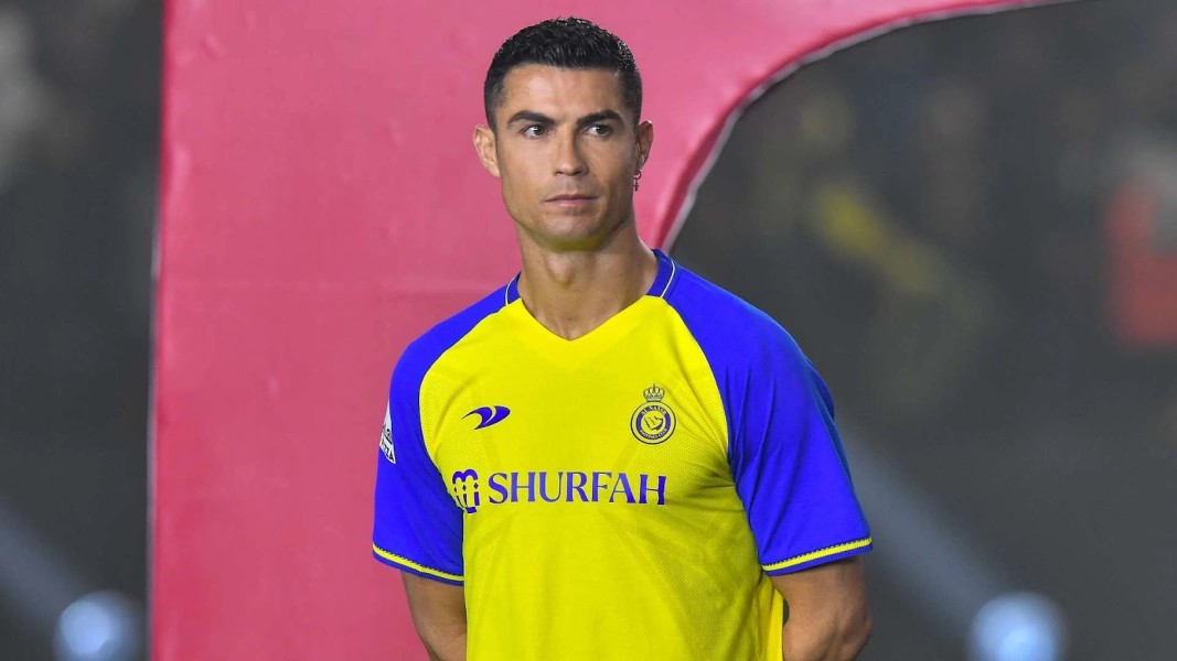 Gaji Pemain Sepak Bola Melejit Tinggi, Mengapa Bisa Terjadi? Gaji Pemain Sepak Bola Melejit Tinggi, Mengapa Bisa Terjadi?
