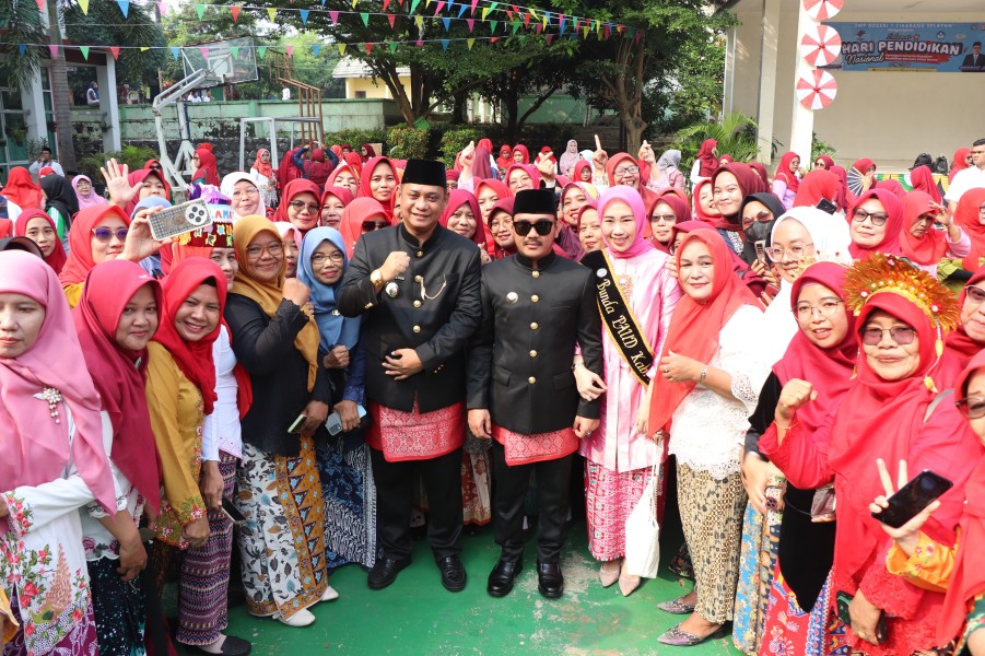 Hardiknas 2025, Bupati Bekasi Tekankan Kolaborasi untuk Wujudkan Pendidikan Berkualitas dan Inklusif Hardiknas 2025, Bupati Bekasi Tekankan Kolaborasi untuk Wujudkan Pendidikan Berkualitas dan Inklusif