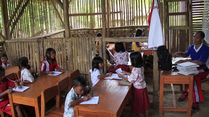 Penertiban Kawasan Hutan Harus Tetap Menjaga Hak Dasar Anak atas Pendidikan