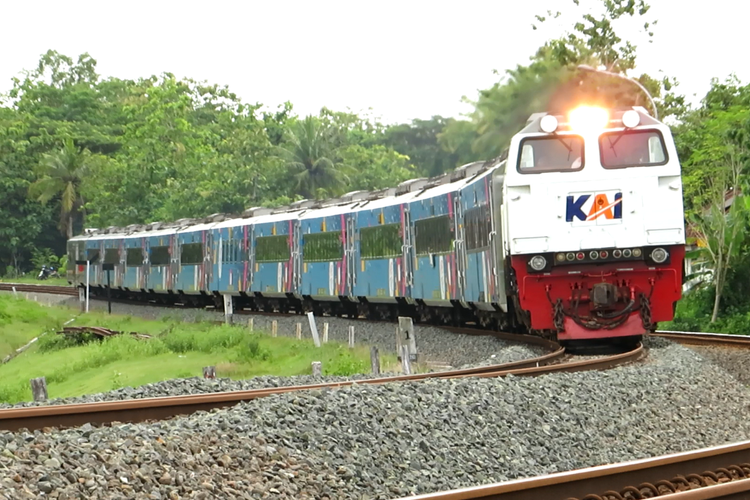 Cara Mendapatkan Diskon Tiket Kereta untuk Lansia