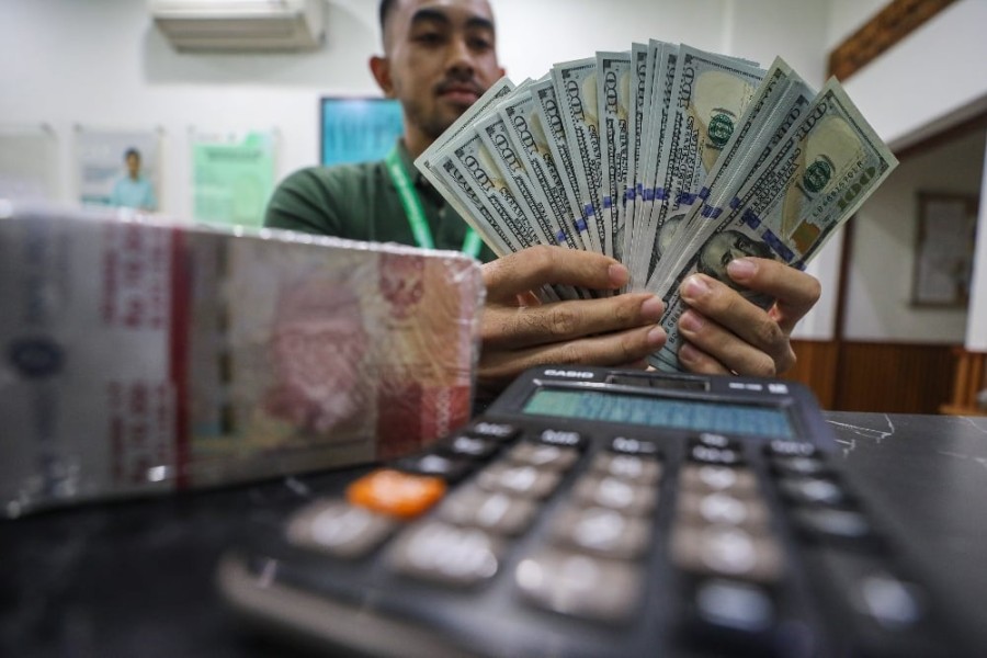 Rupiah Kembali Melemah, Menembus Rp16.384 per Dollar AS: Tantangan Baru di Awal Februari 2025