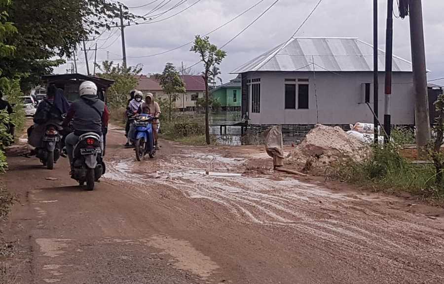 Infrastruktur Jalinsum Dolok Ulu Aer Rusak Parah, Warga Kecewa Meski Tetap Diminta Bayar Pajak