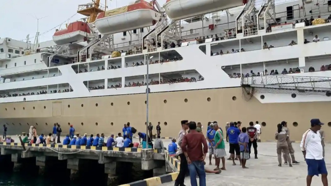 Jadwal Kapal Pelni KM Dorolonda Maret Rute Mudik Lengkap