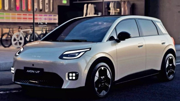 Produsen Otomotif China Luncurkan AION UT: Mobil Listrik Futuristik dengan Harga Terjangkau Produsen Otomotif China Luncurkan AION UT: Mobil Listrik Futuristik dengan Harga Terjangkau