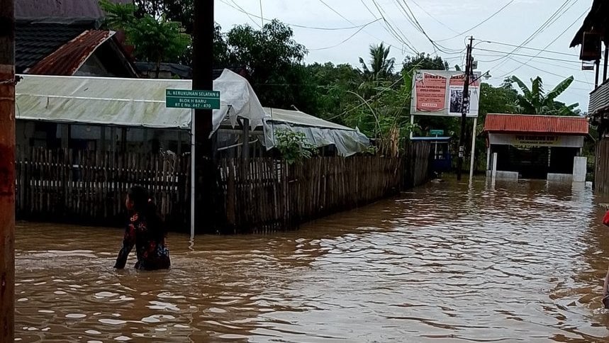 Kemensos Salurkan Bantuan Rp249 Juta untuk Korban Banjir Dayeuhkolot Bandung