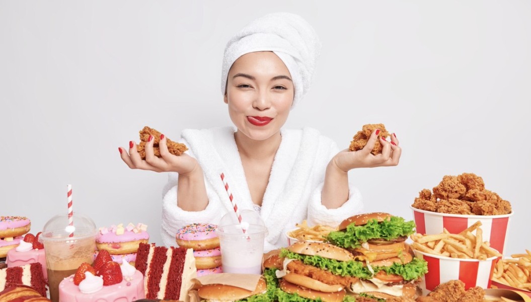 Kebiasaan Makan Orang Modern Ternyata Mengancam Kesehatan Tubuh