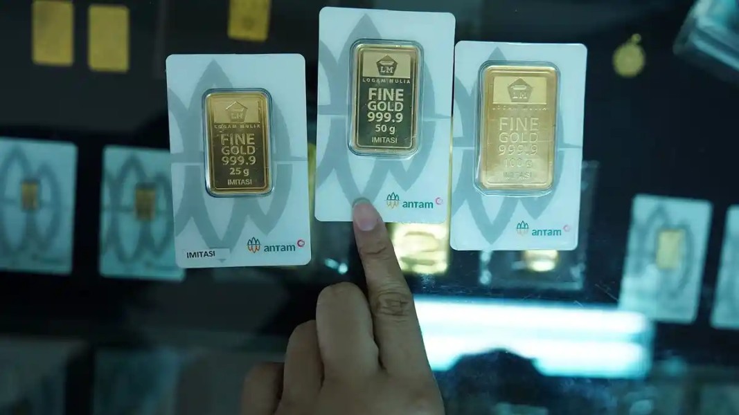 Harga Emas Antam Turun, Buyback Turun Jadi Rp2,267 Juta