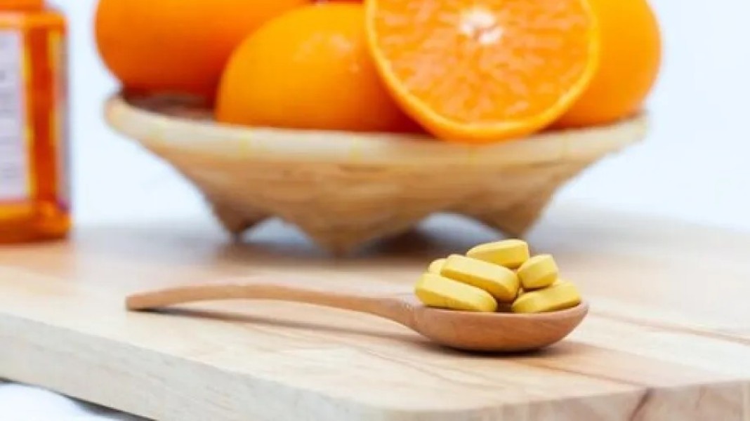Waktu Terbaik Minum Vitamin C Agar Manfaat Tubuh Maksimal dan Aman