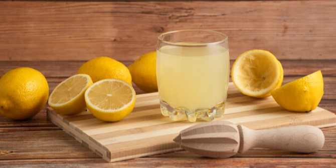 Khasiat Air Lemon Alami untuk Tingkatkan Energi Tubuh dan Suasana Hati