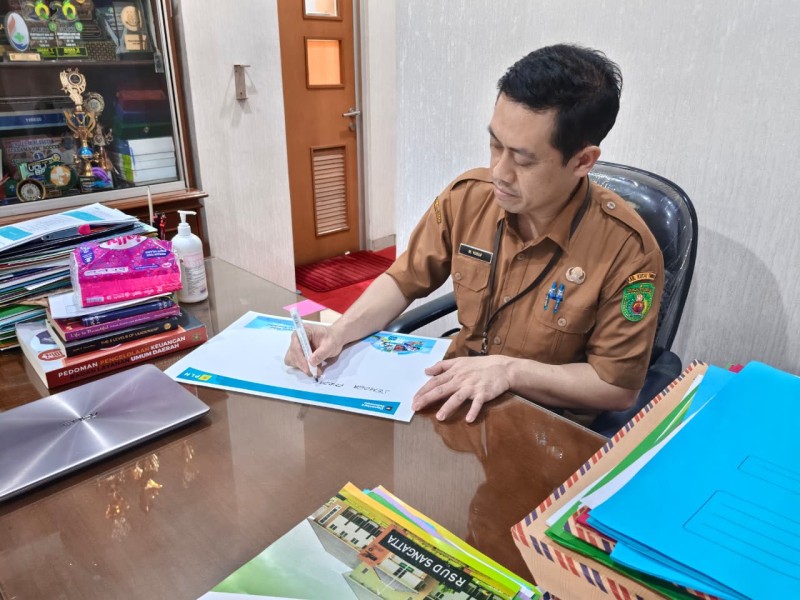 GM PLN UID Kaltimra Menggunakan Teknologi Digital Terbaru Pada Hari Pelanggan Nasional Untuk Meningkatkan Kecepatan Dan Ketepatan Pelayanan Kelistrikan GM PLN UID Kaltimra Menggunakan Teknologi Digital Terbaru Pada Hari Pelanggan Nasional Untuk Meningkatkan Kecepatan Dan Ketepatan Pelayanan Kelistrikan
