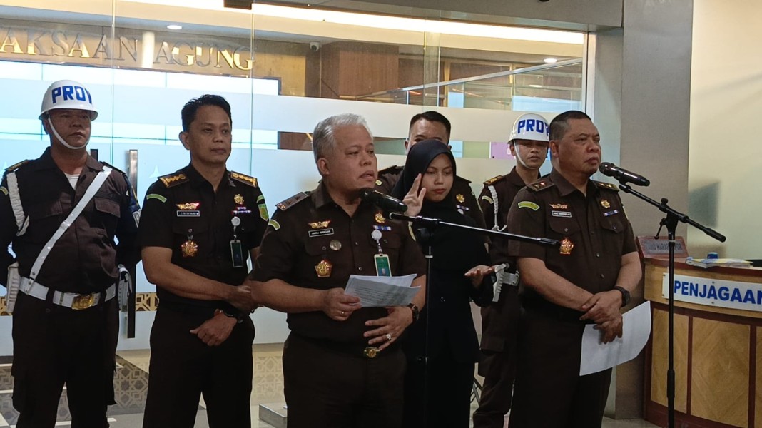 Kasus Korupsi Tata Kelola Minyak Mentah Nasional Rugikan Negara Hingga Rp 193,7 Triliun: Kejaksaan Agung Tetapkan Tujuh Tersangka